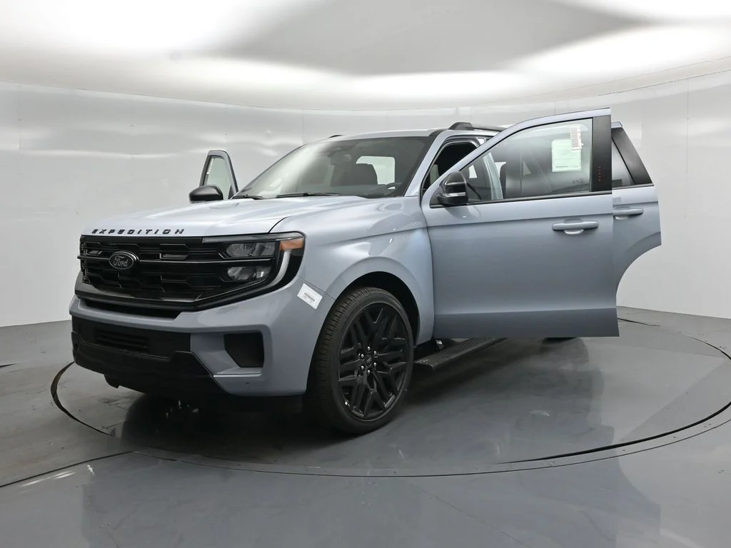 New 2026 Glacier Gray Metallic Tri-Coat Ford Platinum image 31