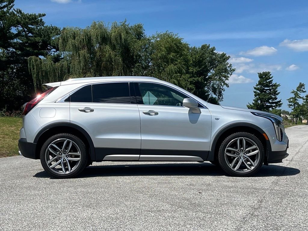 Used 2019 Silver Cadillac Premium Luxury image 8