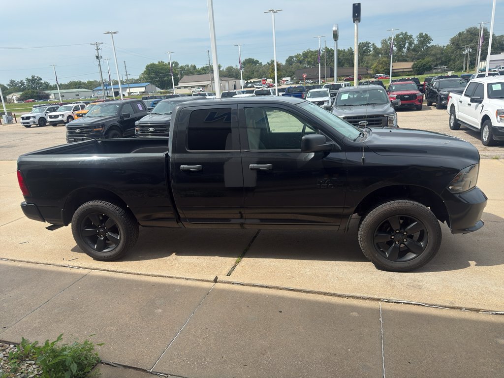 Used 2018 Brilliant Black Crystal Pearlcoat Ram Express image 4