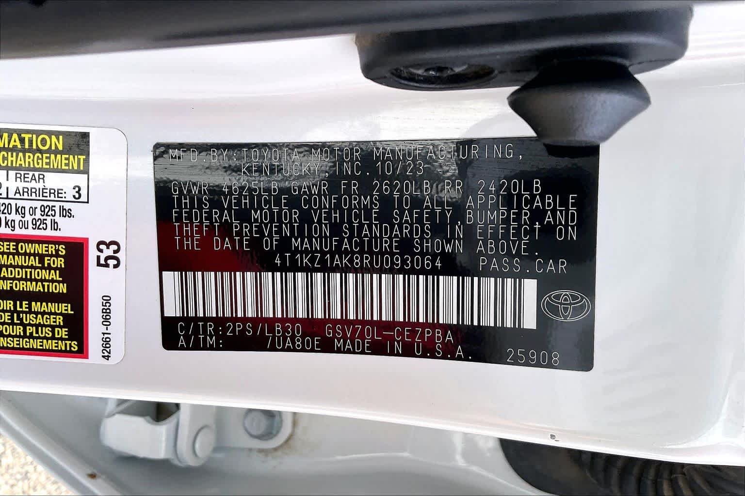 Used 2024 Wind Chill Pearl/Midnight Black Metallic Toyota XSE V6 image 34