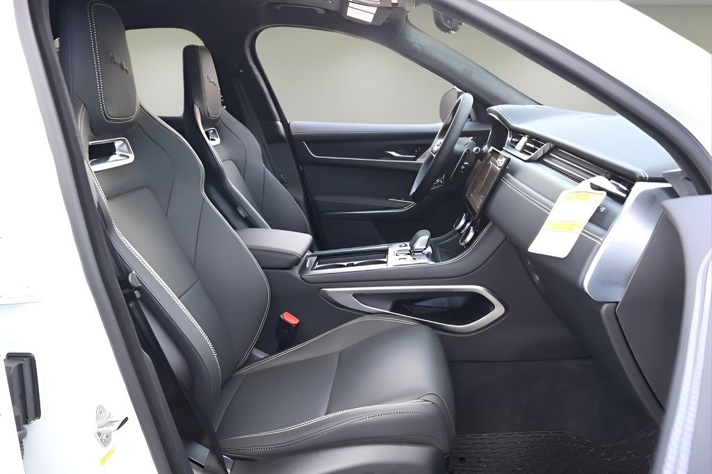 2026 Jaguar F-Pace R-Dynamic S - Photo 15