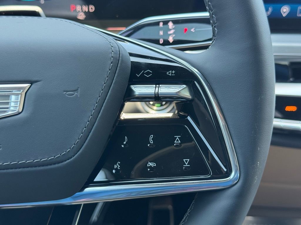 2025 Cadillac LYRIQ Luxury 3 - Photo 27