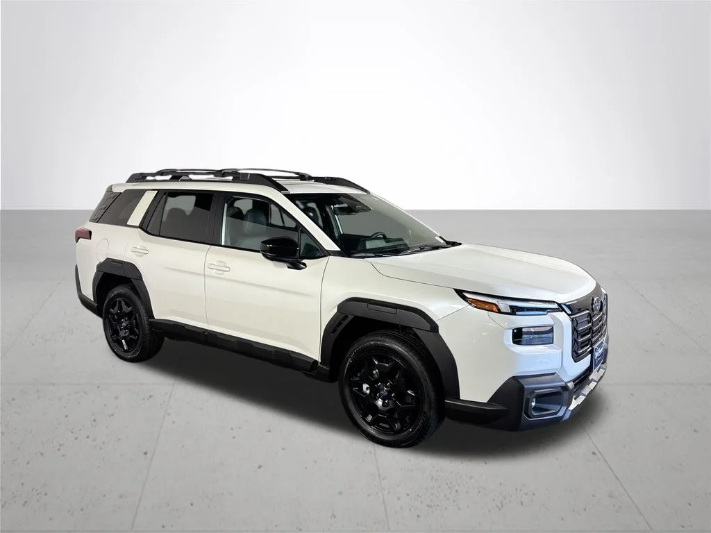 New 2026 CRYSTAL WHITE PEARL Subaru Limited image 4