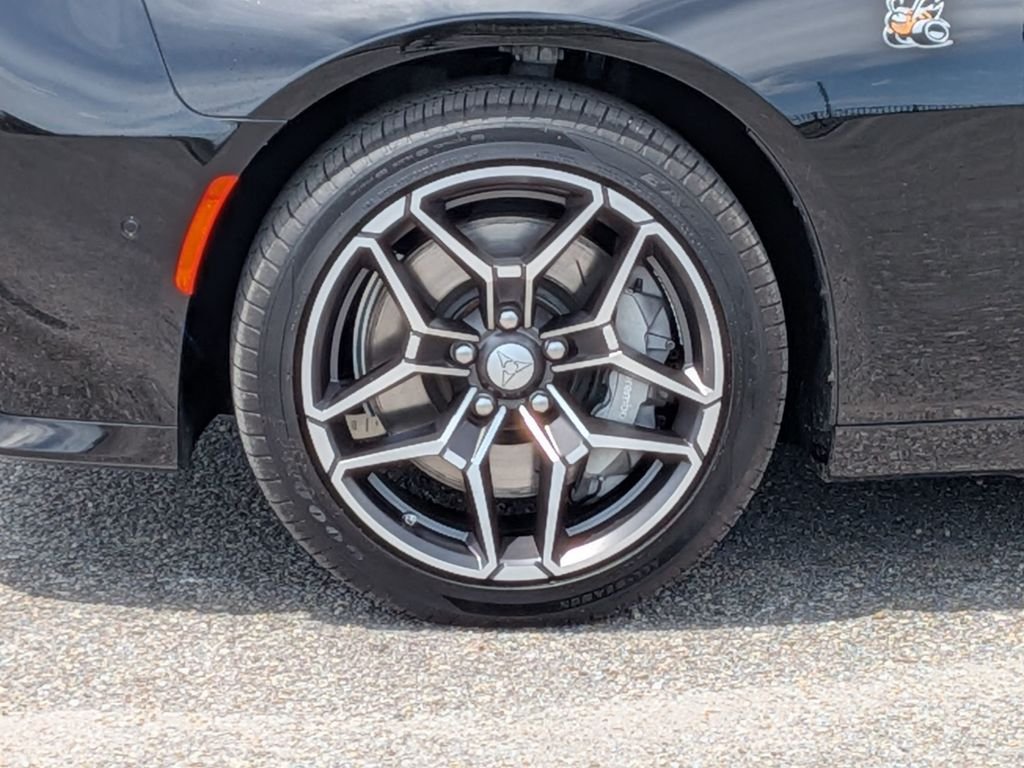 New 2026 Diamond Black Crystal Pearlcoat Dodge Scat Pack image 12