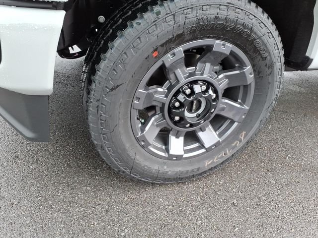 New 2026 Avalanche Ford XL image 6