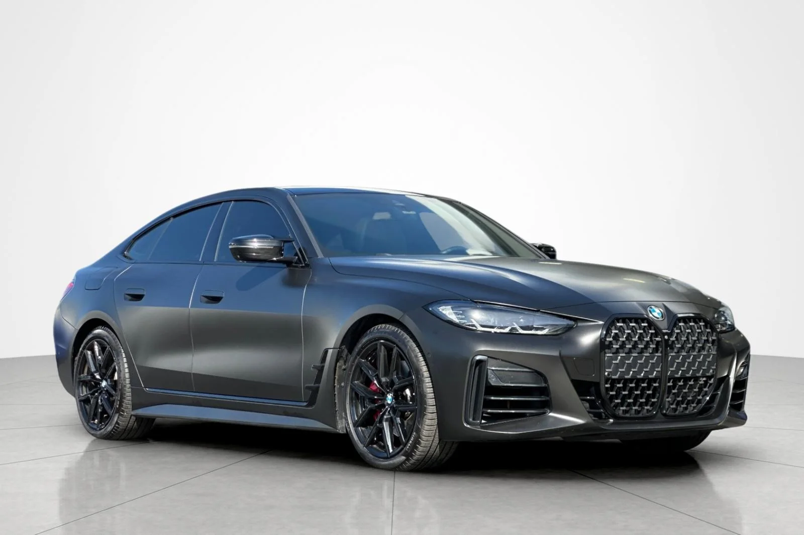 Used 2024 Black Sapphire Metallic BMW M440i image 7
