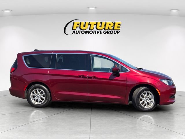 Used 2023 Red Chrysler LX image 3