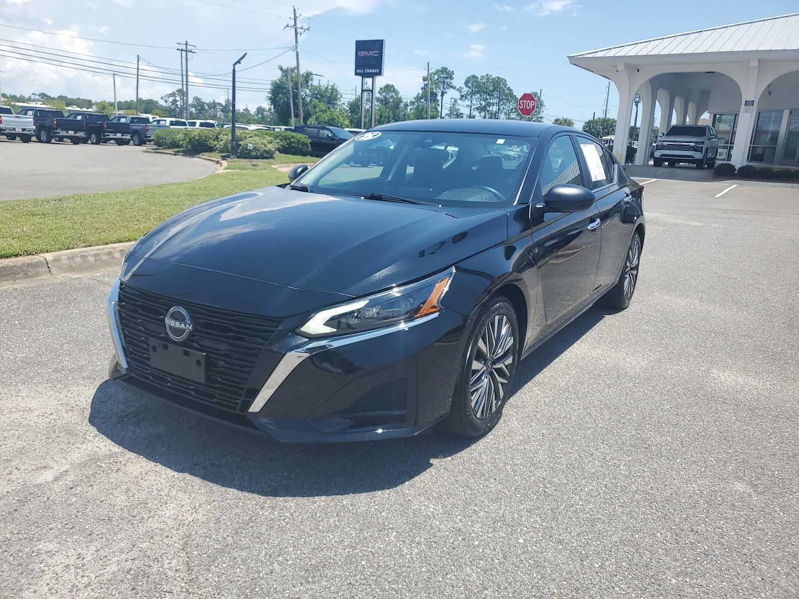 Used 2025 Black Nissan SV image 1