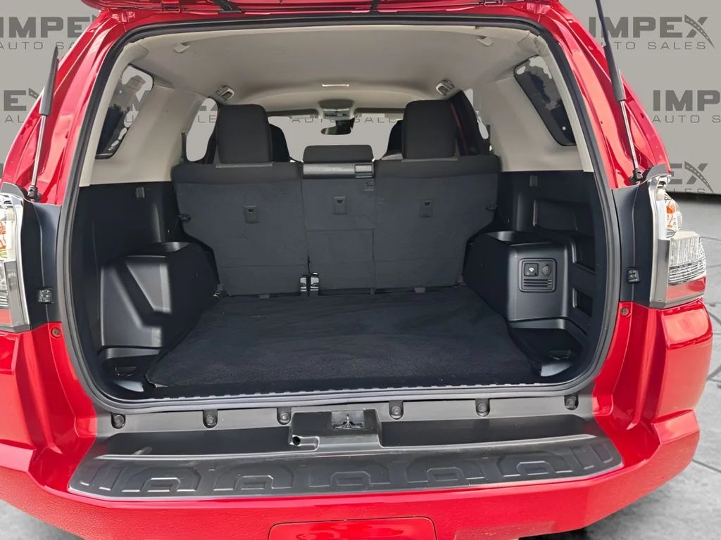 Used 2022 Red Toyota SR5 image 25