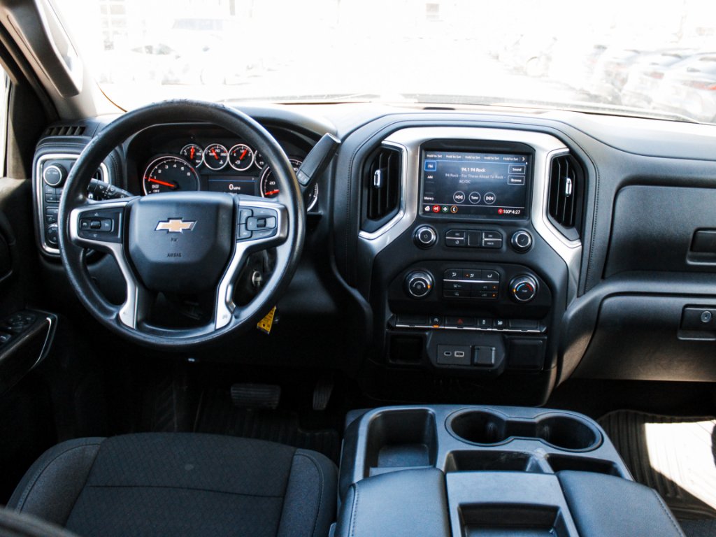 Used 2020 Shadow Gray Metallic Chevrolet LT image 21