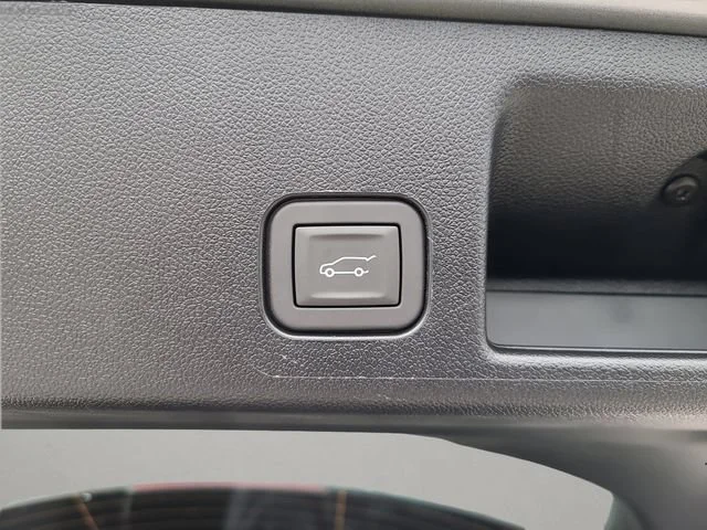 New 2026 Sterling Gray Metallic Chevrolet LT image 23