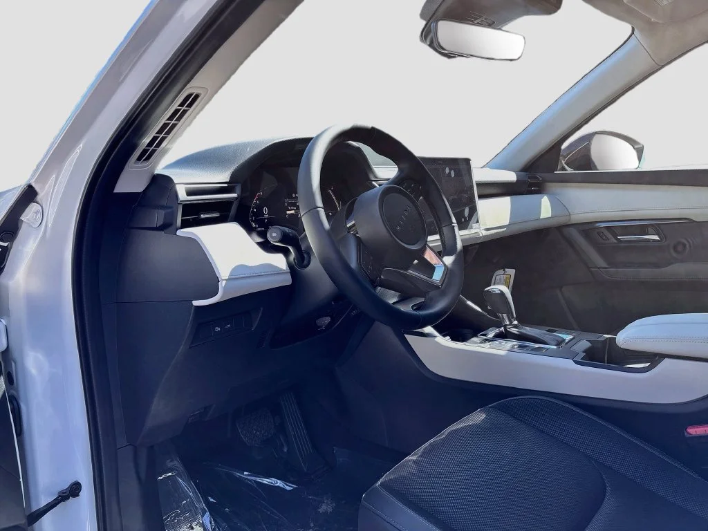 New 2026 Rhodium White Metallic Mazda 2.5 S Preferred AWD image 9