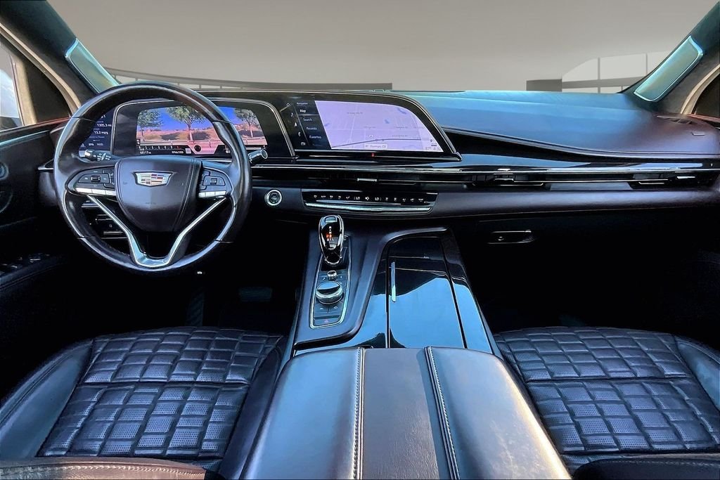 Used 2023 White Cadillac Sport Platinum image 15