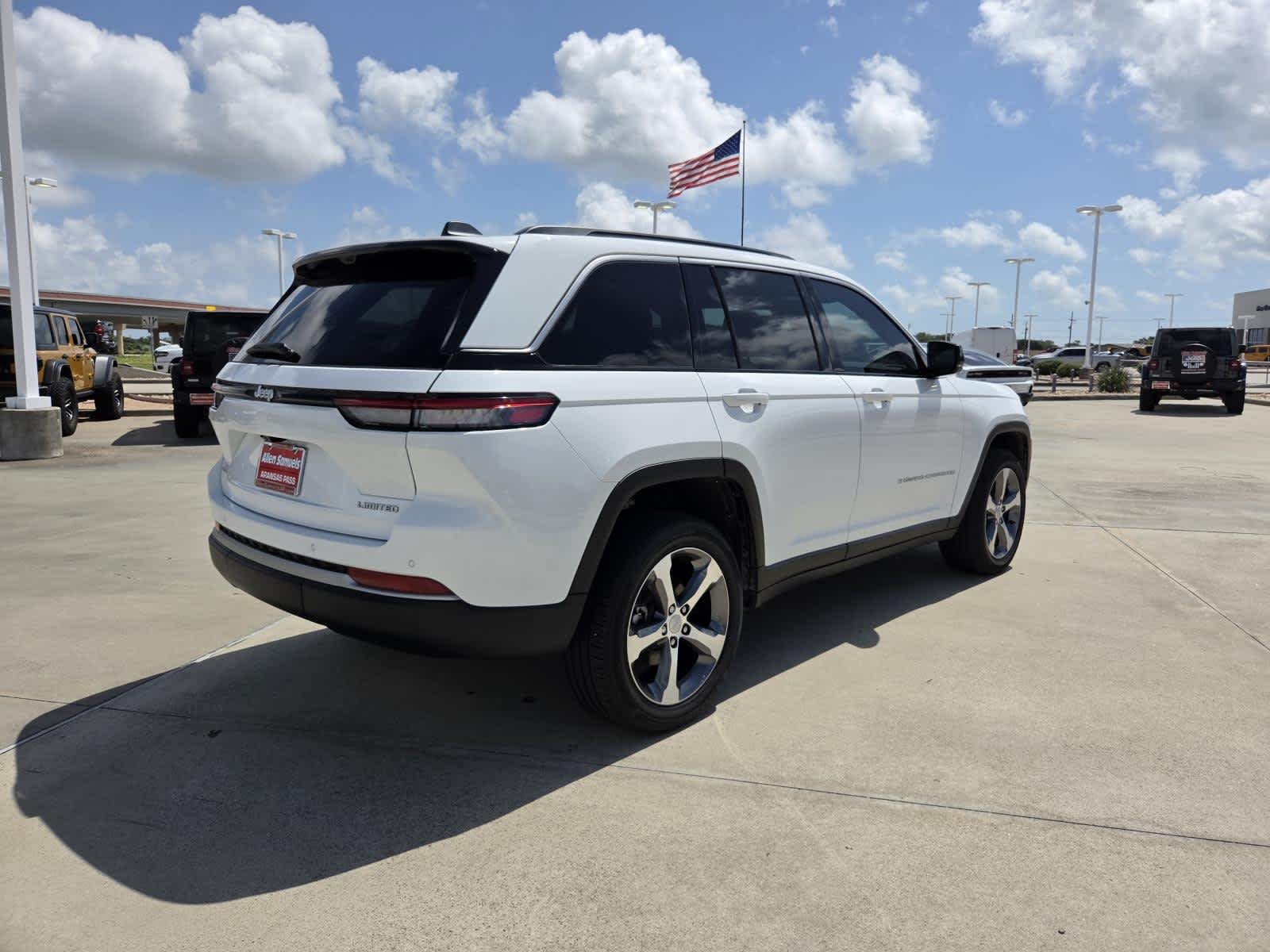 New 2026 Bright White Clearcoat Jeep Limited image 5