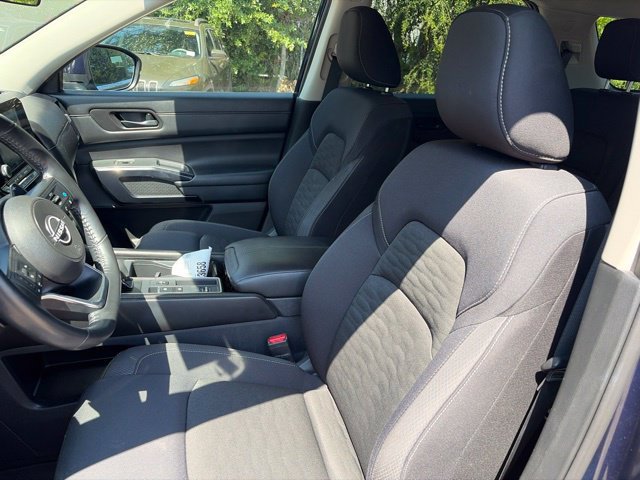 Used 2025 Blue Nissan SV image 27