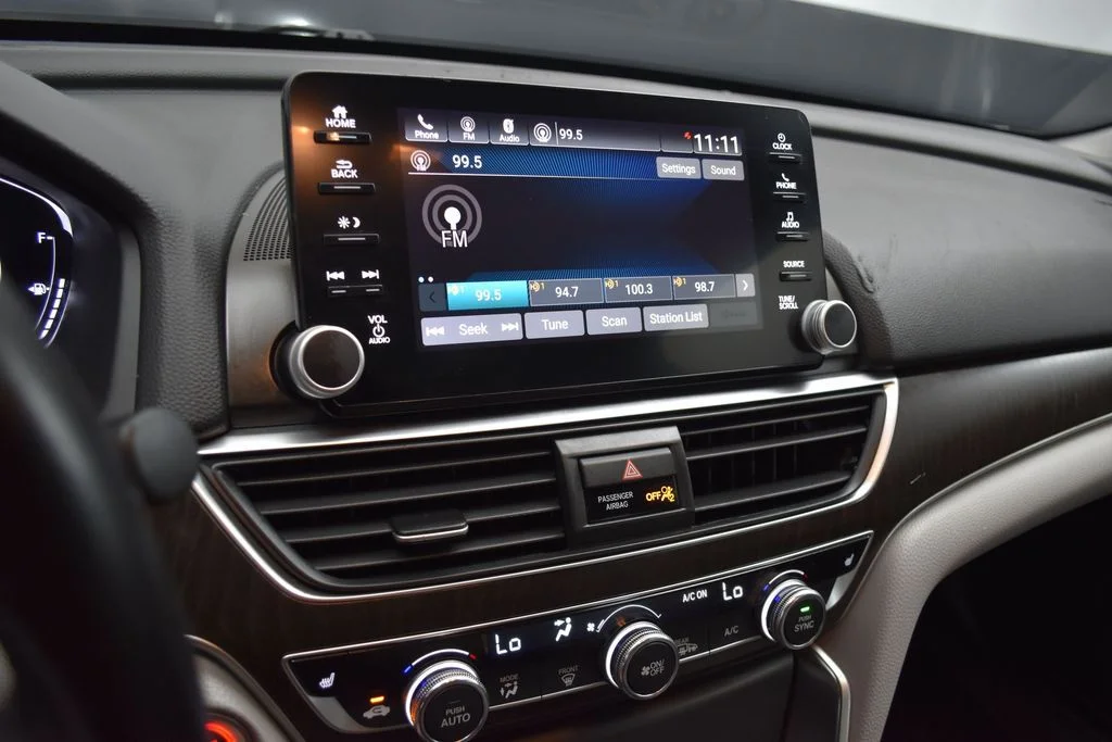 2018 Honda Accord EX-L - Photo 11