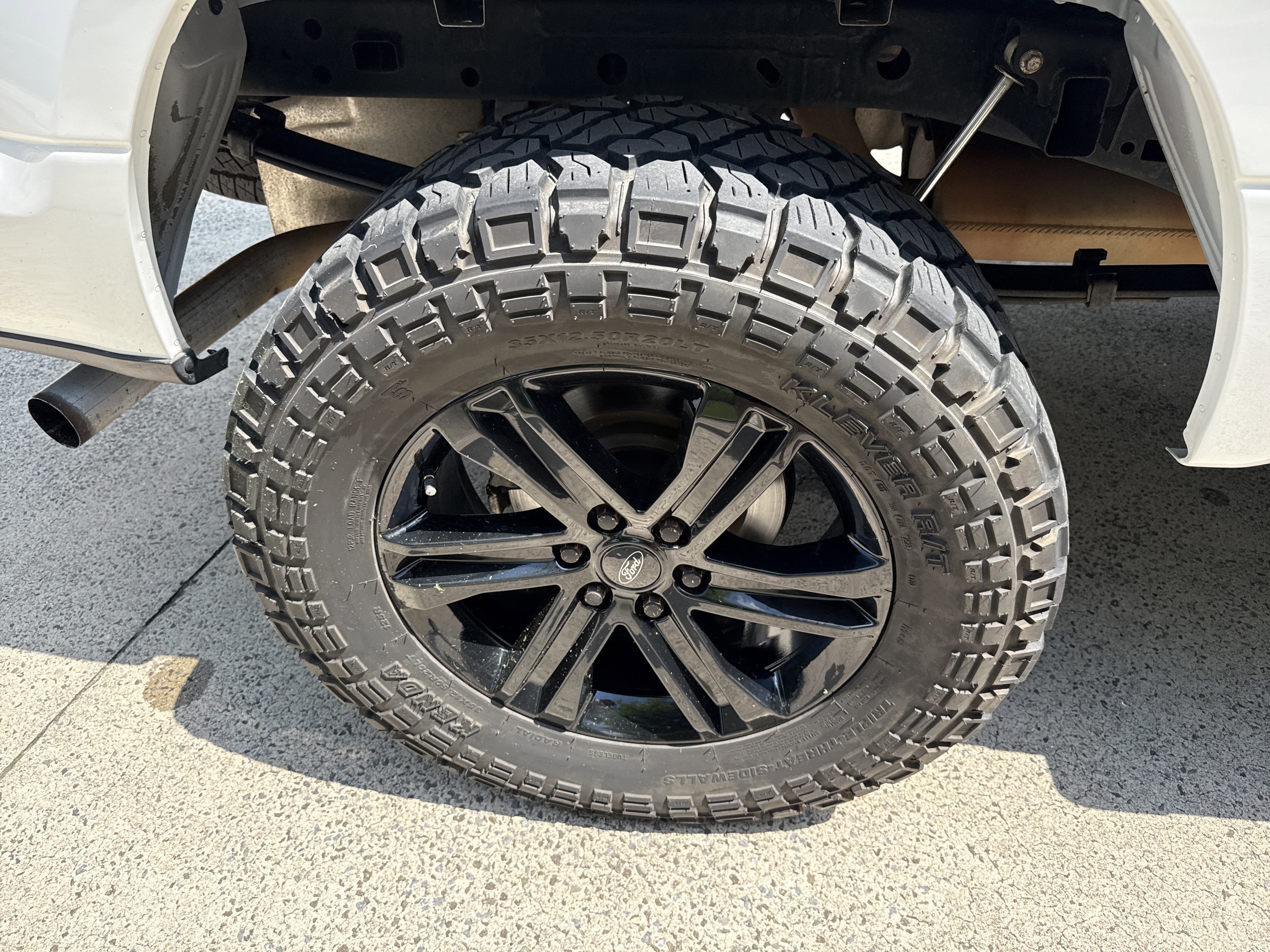 Used 2018 Oxford White Ford XL image 17