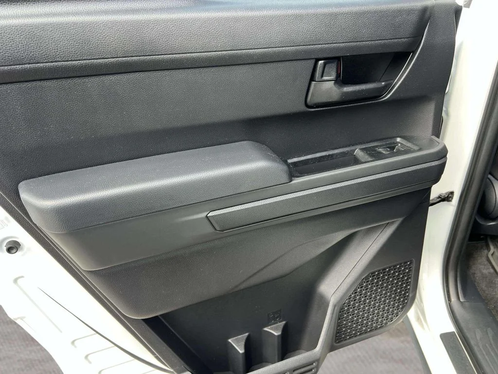 2025 Toyota Tacoma SR - Photo 23
