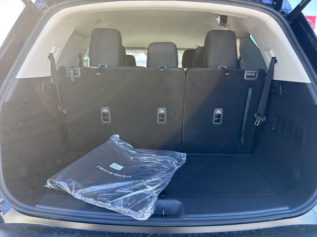 New 2026 Nissan Pathfinder SV 4D Sport Utility