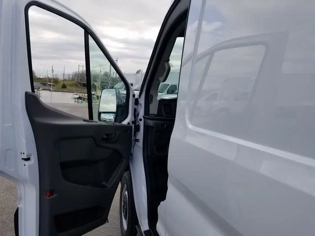New 2026 Oxford White Ford Cargo Van image 16