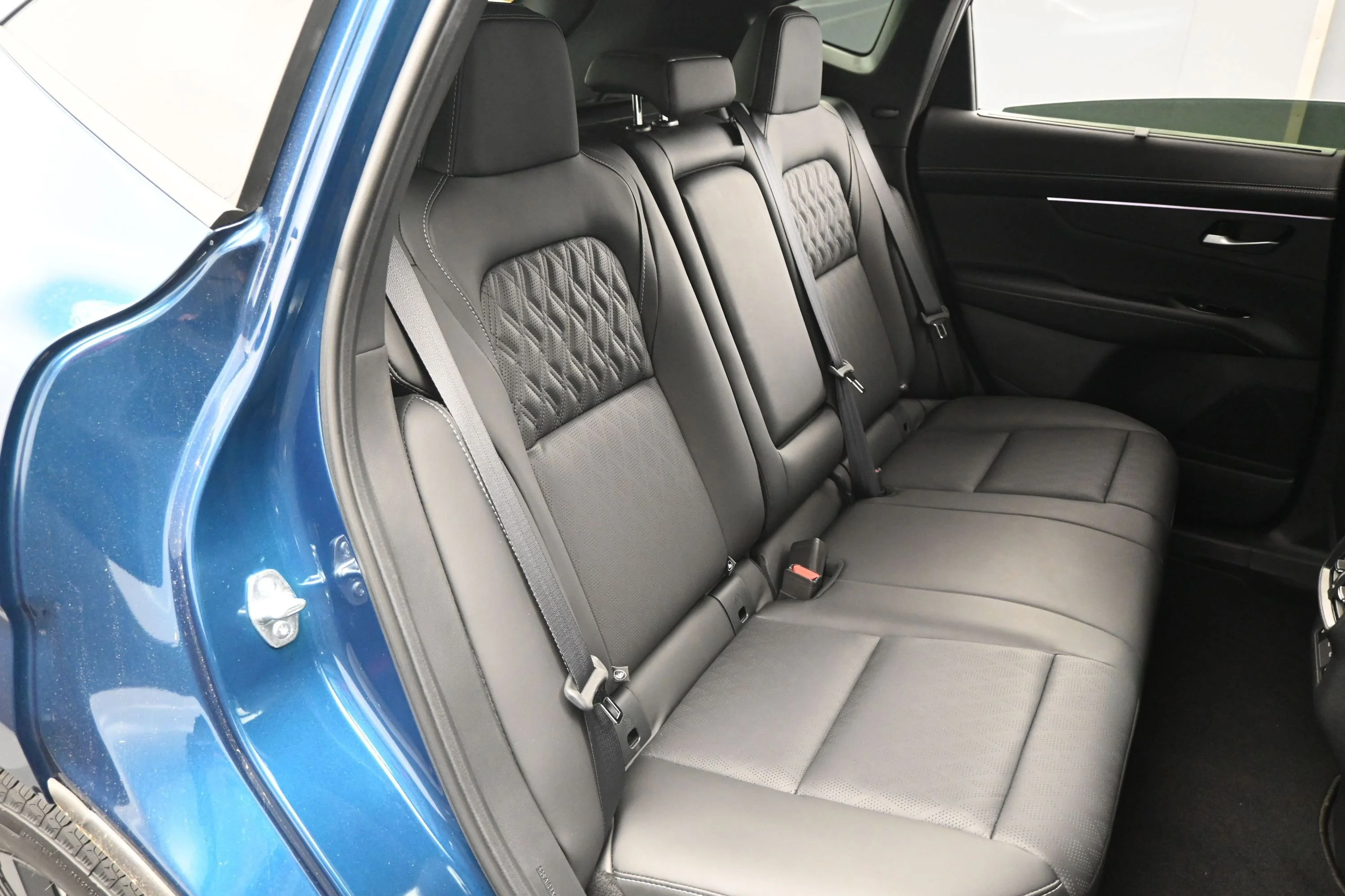 New 2026 Aurora Blue Pearl Metallic Nissan Platinum image 13