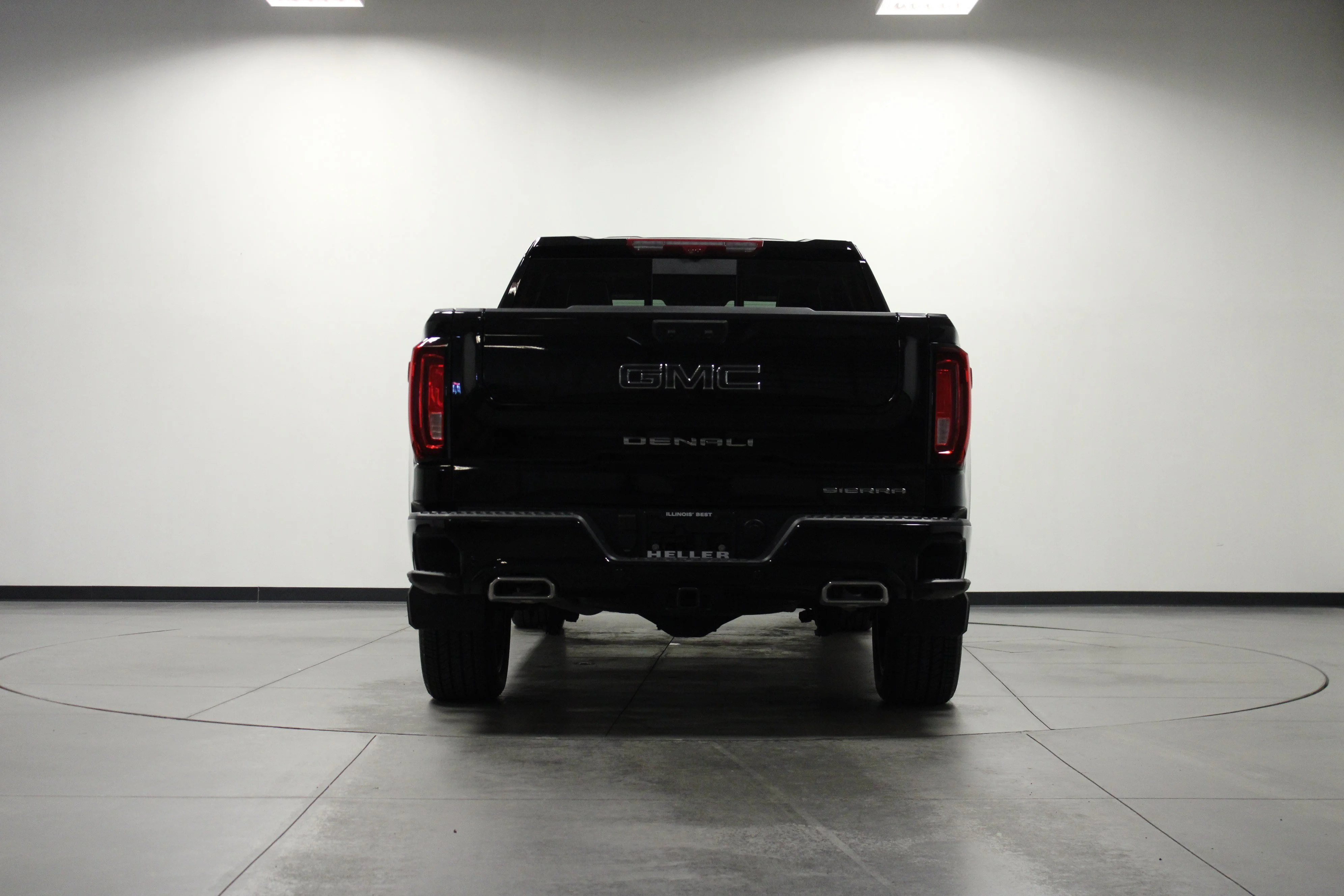 Used 2026 Onyx Black GMC Denali Ultimate image 5