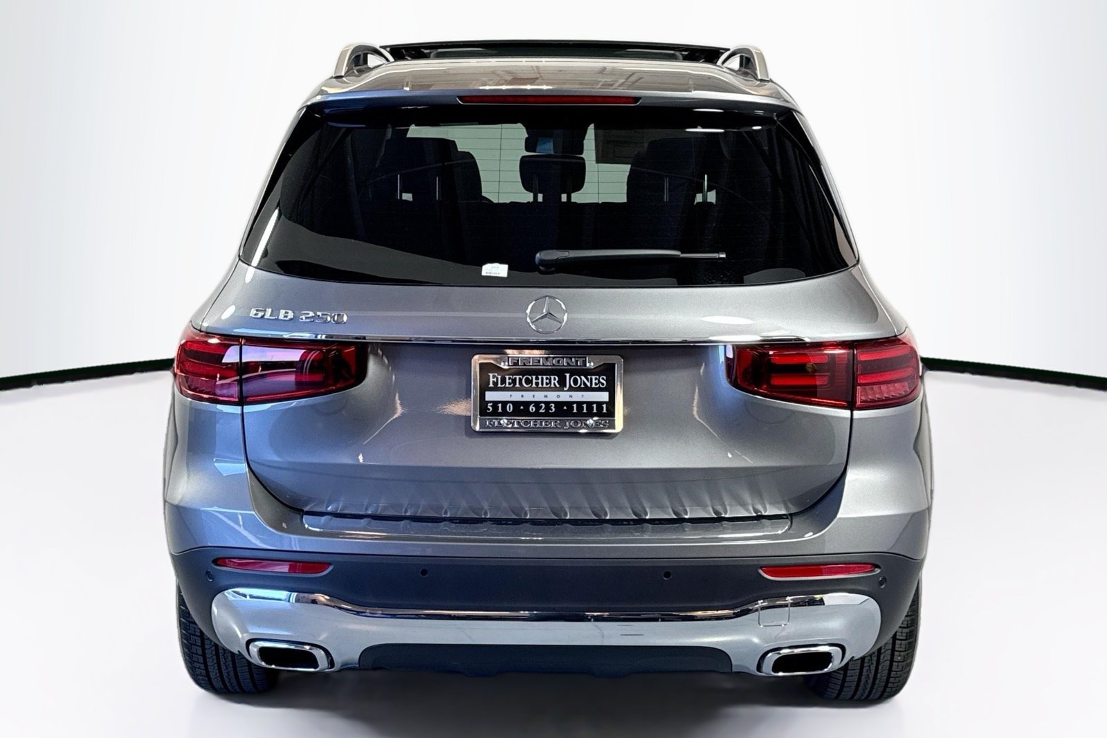 New 2026 Mountain Grey Metallic Mercedes-Benz GLB 250 image 6