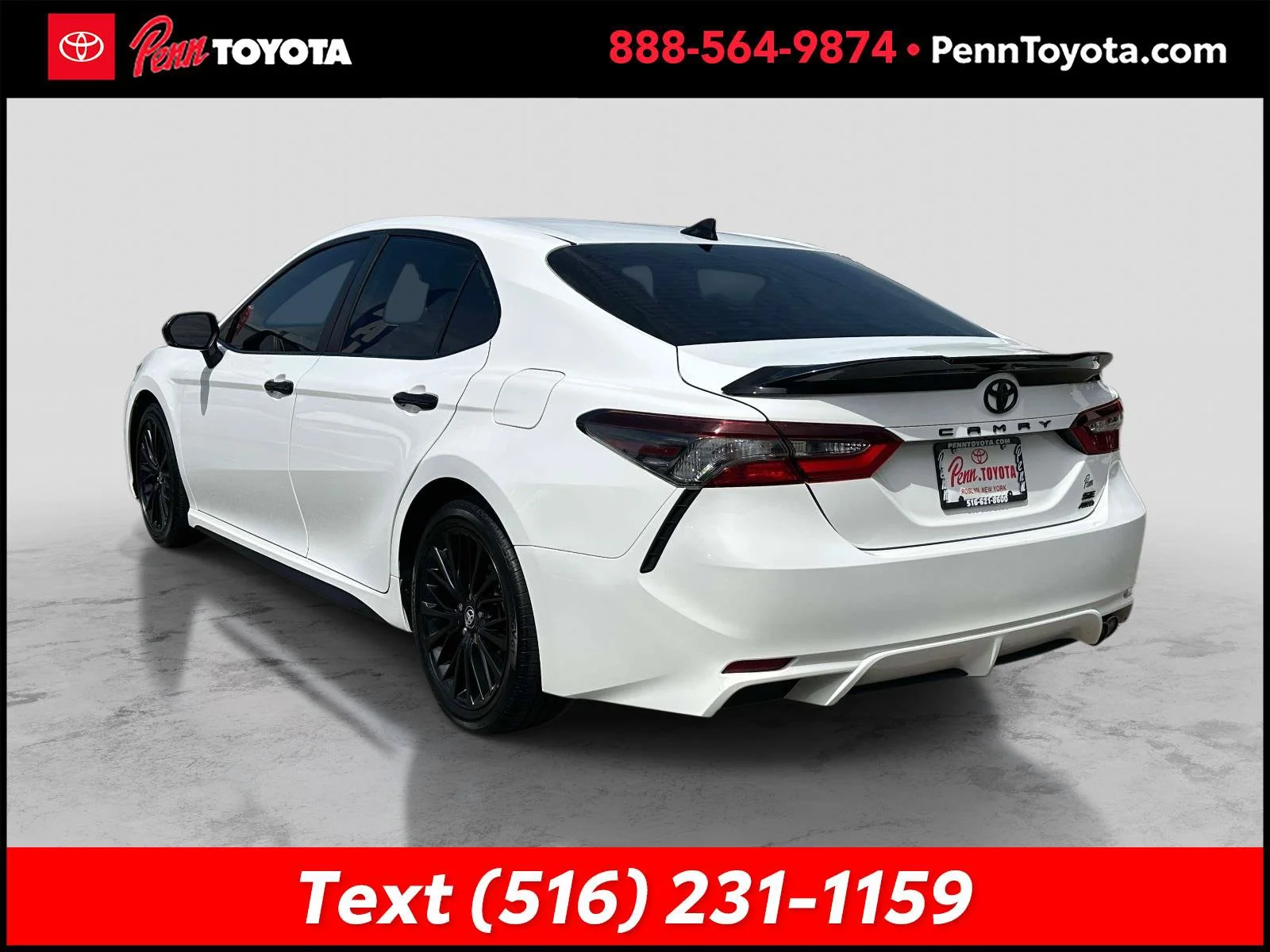 Used 2022 White Toyota SE Nightshade image 5