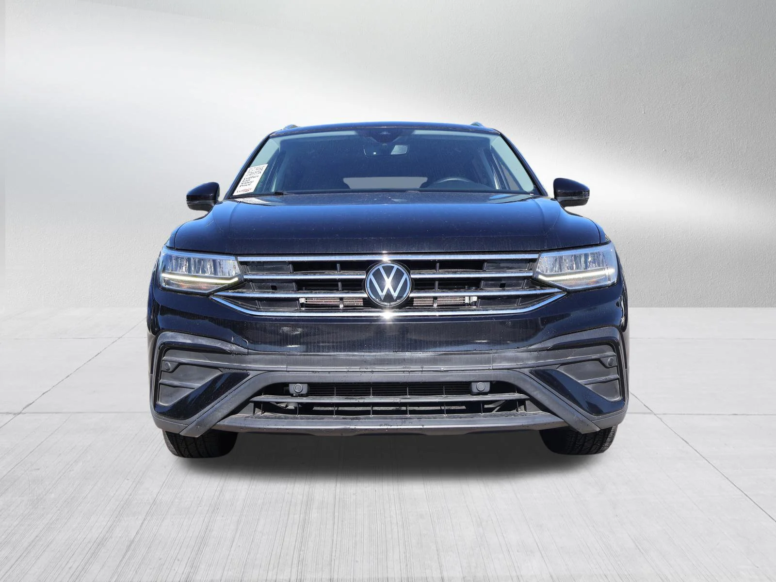 Used 2022 Volkswagen Tiguan SE with VIN 3VV2B7AX2NM015306 for sale in Kansas City