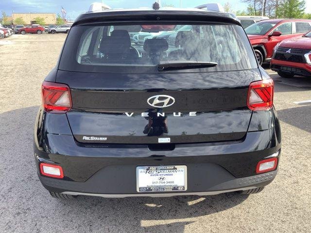 New 2026 Onyx Black Hyundai SEL image 6