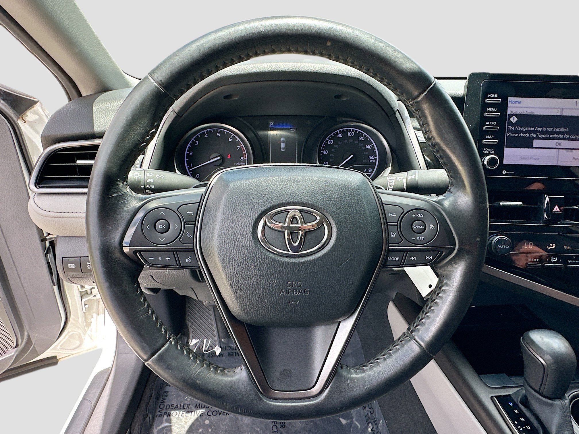 Used 2021 Super White Toyota SE image 9