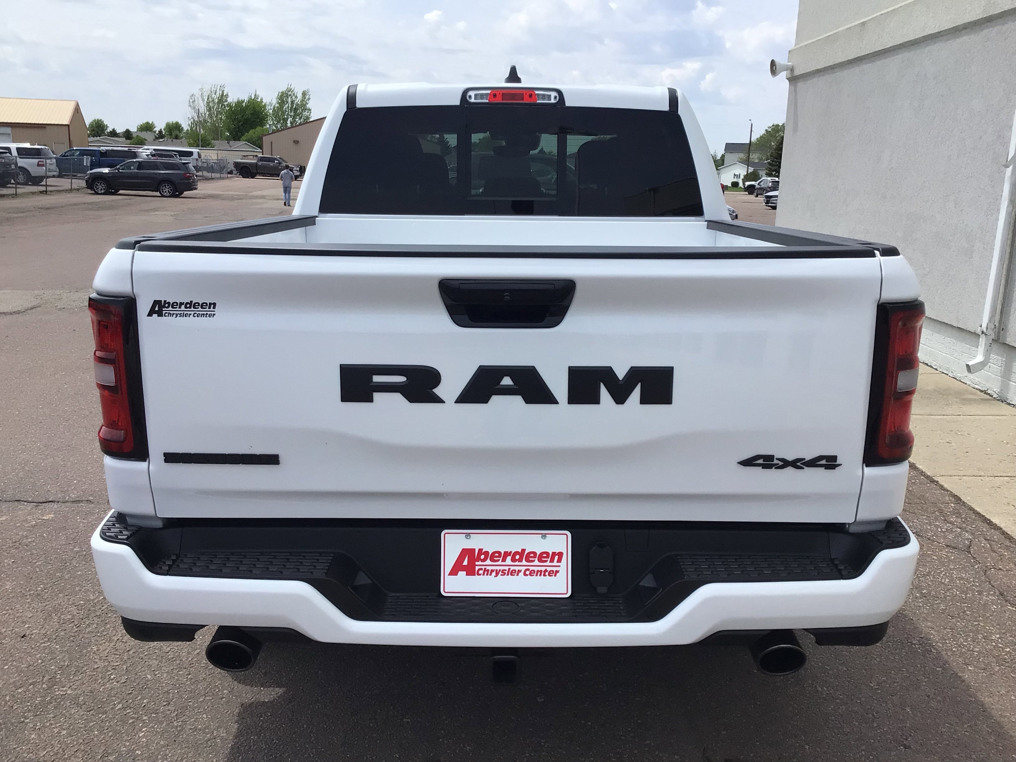 New 2026 Bright White Clear-Coat Exterior Paint RAM Big Horn/Lone Star image 6