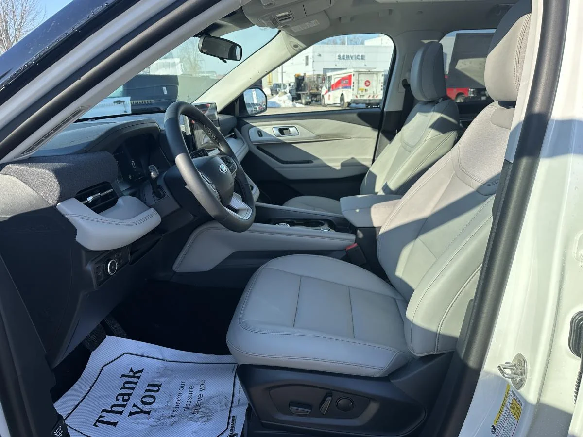 Used 2026 White Ford Active 200a Pkg image 11