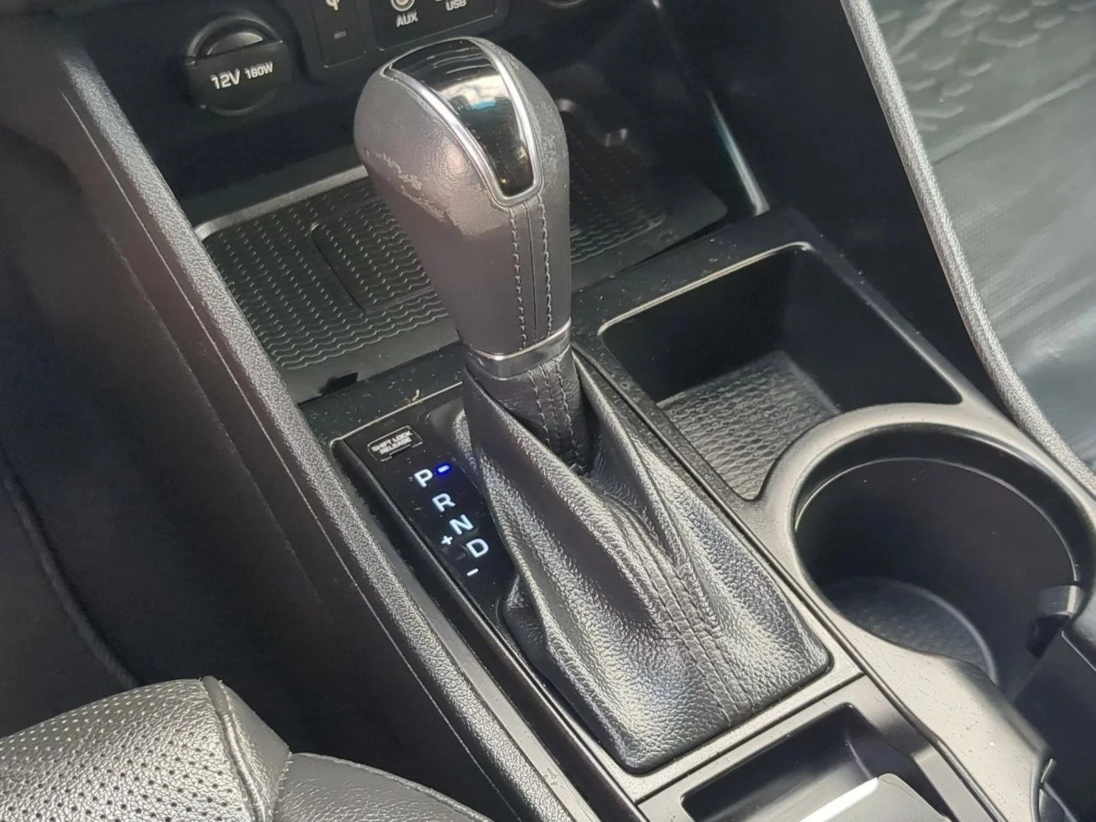 Used 2019 Sage Brown Hyundai Limited image 12
