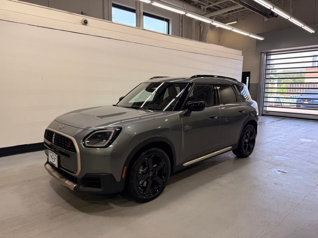 2027 MINI Countryman's photo