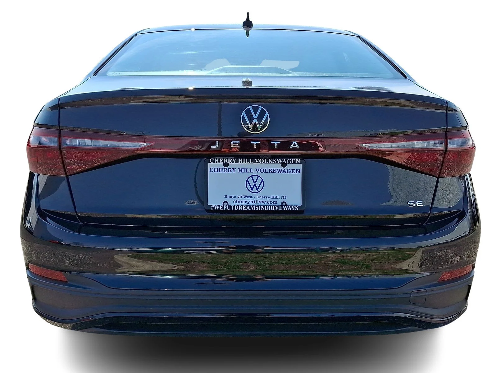 Used 2025 Deep Black Pearl   2T2t Volkswagen SE image 5