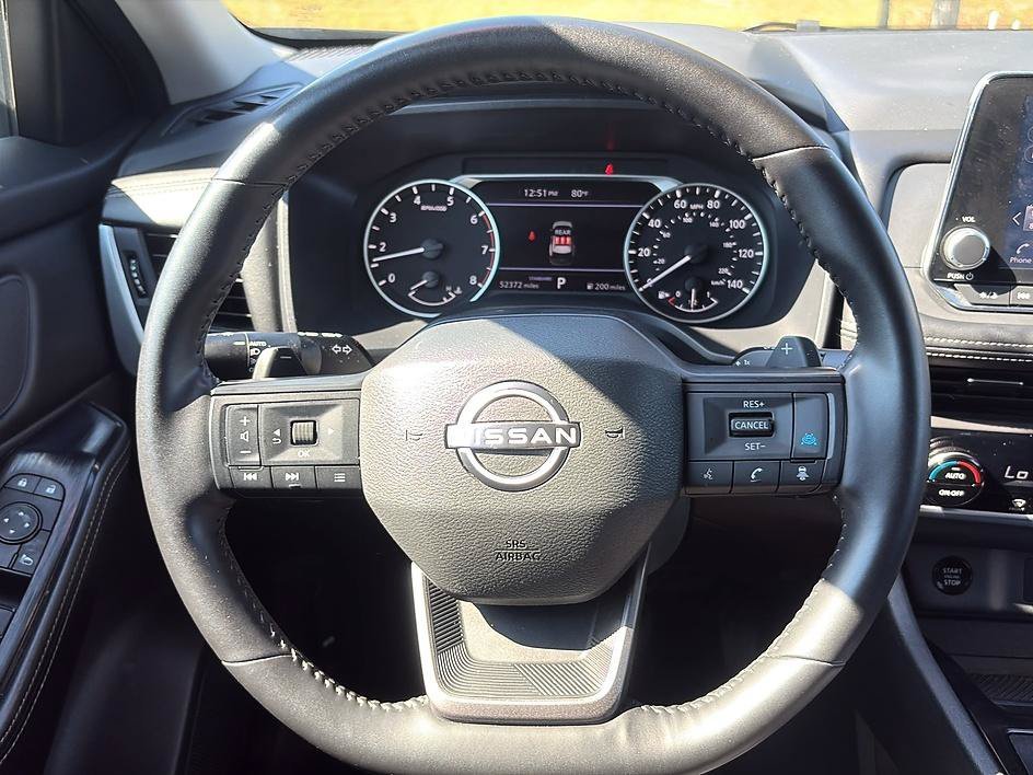 Used 2025 Super Black Nissan SV image 30