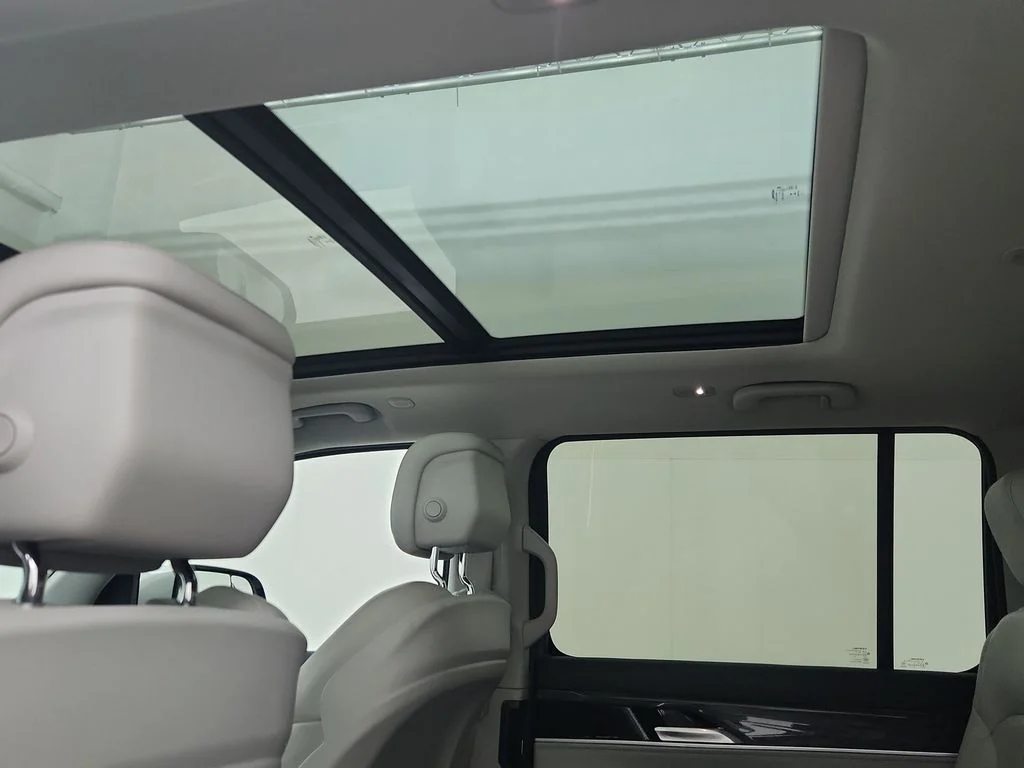Certified Used 2022 White Jeep Series III image 35