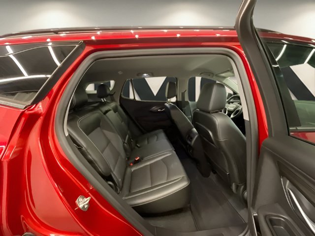 Used 2024 Volcanic Red Tintcoat GMC SLT image 25
