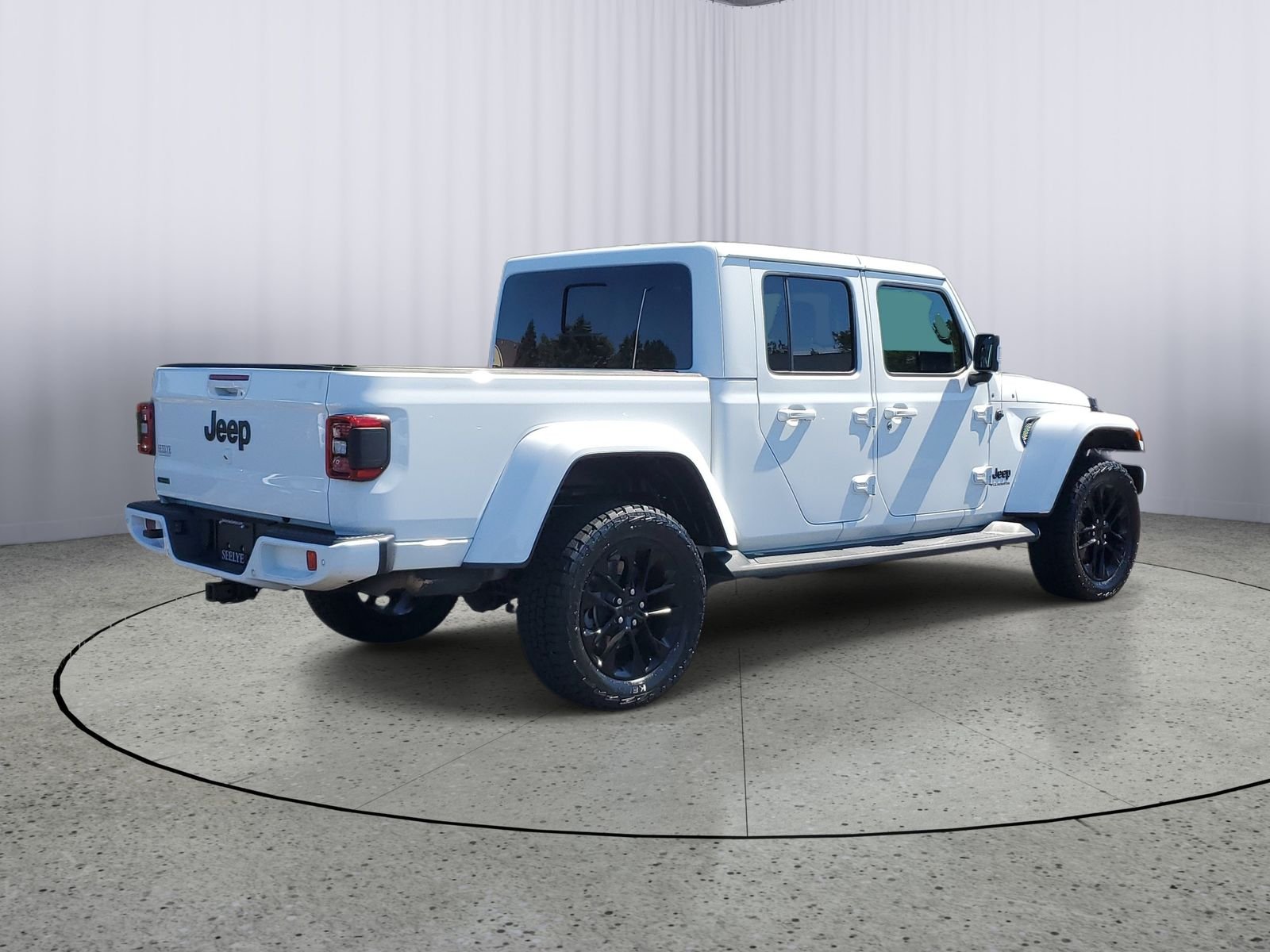 Certified Used 2023 White Jeep High Altitude image 4