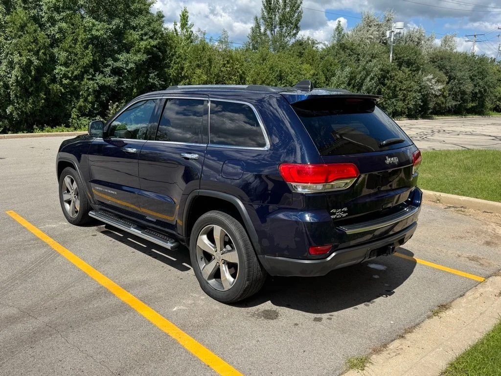 Certified Used 2015 True Blue Pearlcoat Jeep Limited image 6