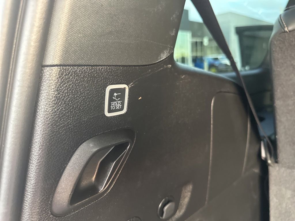 Used 2025 Bright White Clearcoat Jeep Base image 26