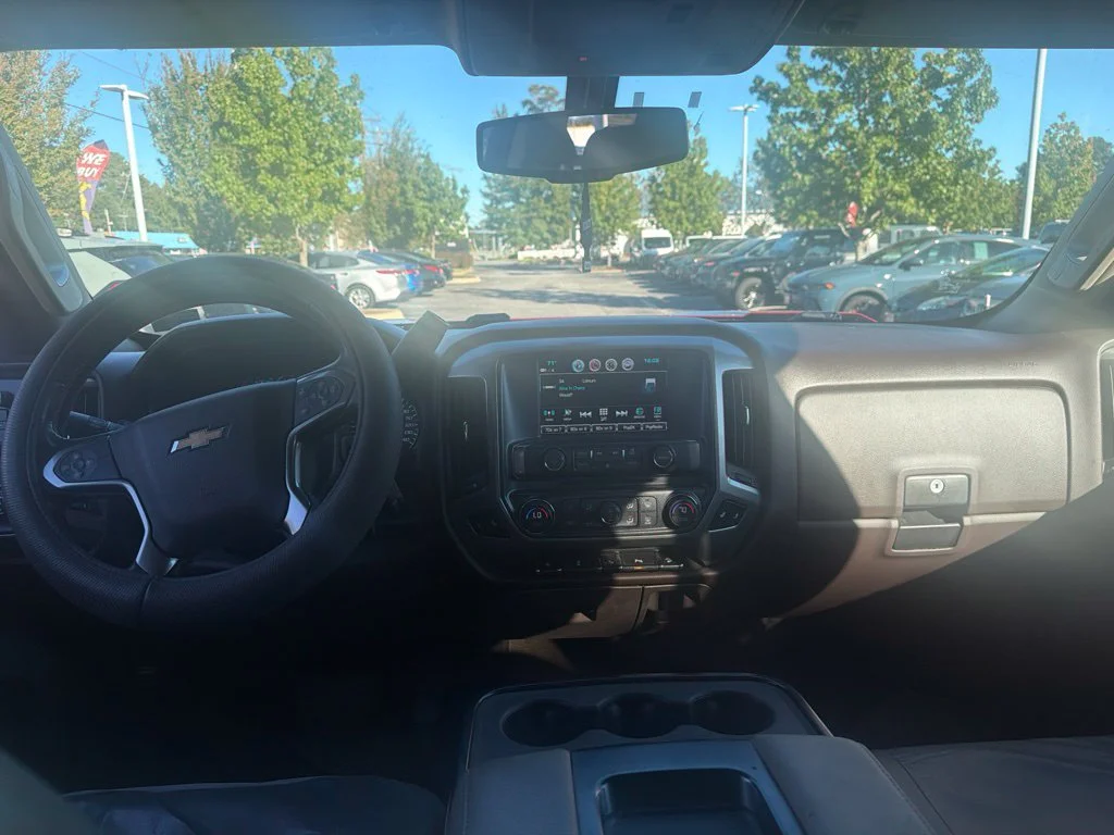 Used 2018 Red Chevrolet LT image 12