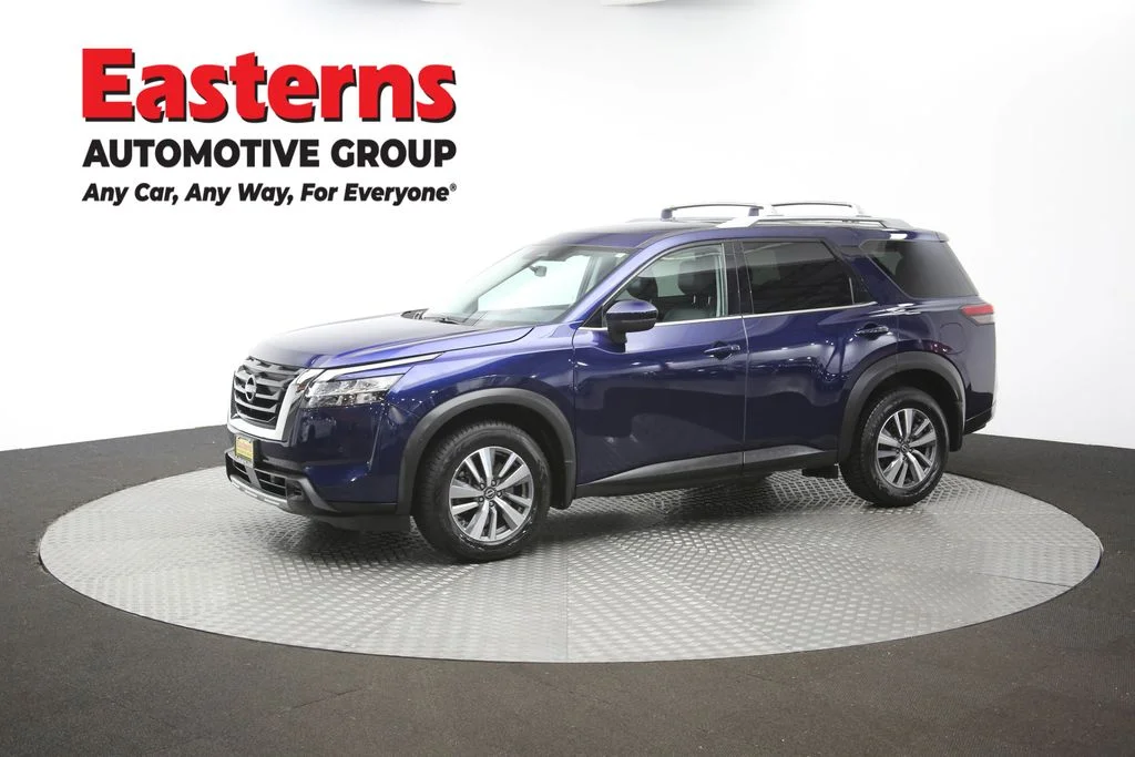 Used 2023 Blue Nissan SL image 58