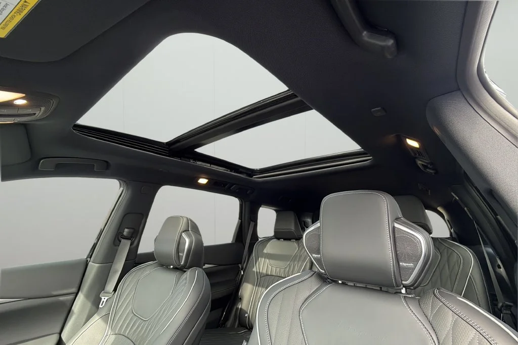 New 2027 MINERAL BLACK INFINITI Autograph AWD image 31