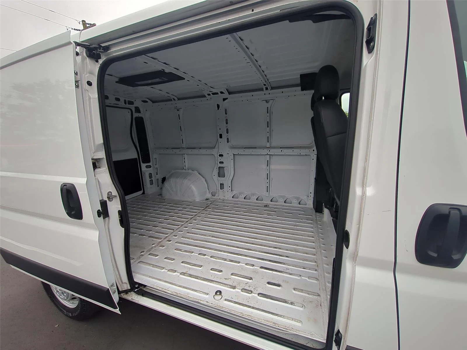 Used 2025 Bright White Clearcoat Ram Tradesman image 32