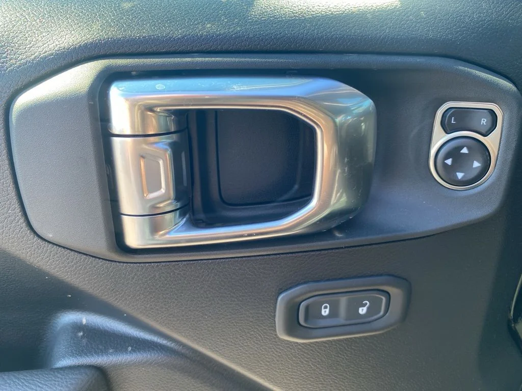 2025 Jeep Gladiator Sport S - Photo 17