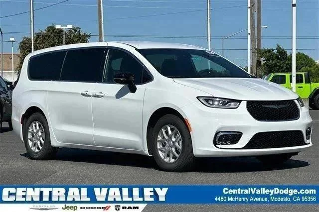 2025 Chrysler Pacifica