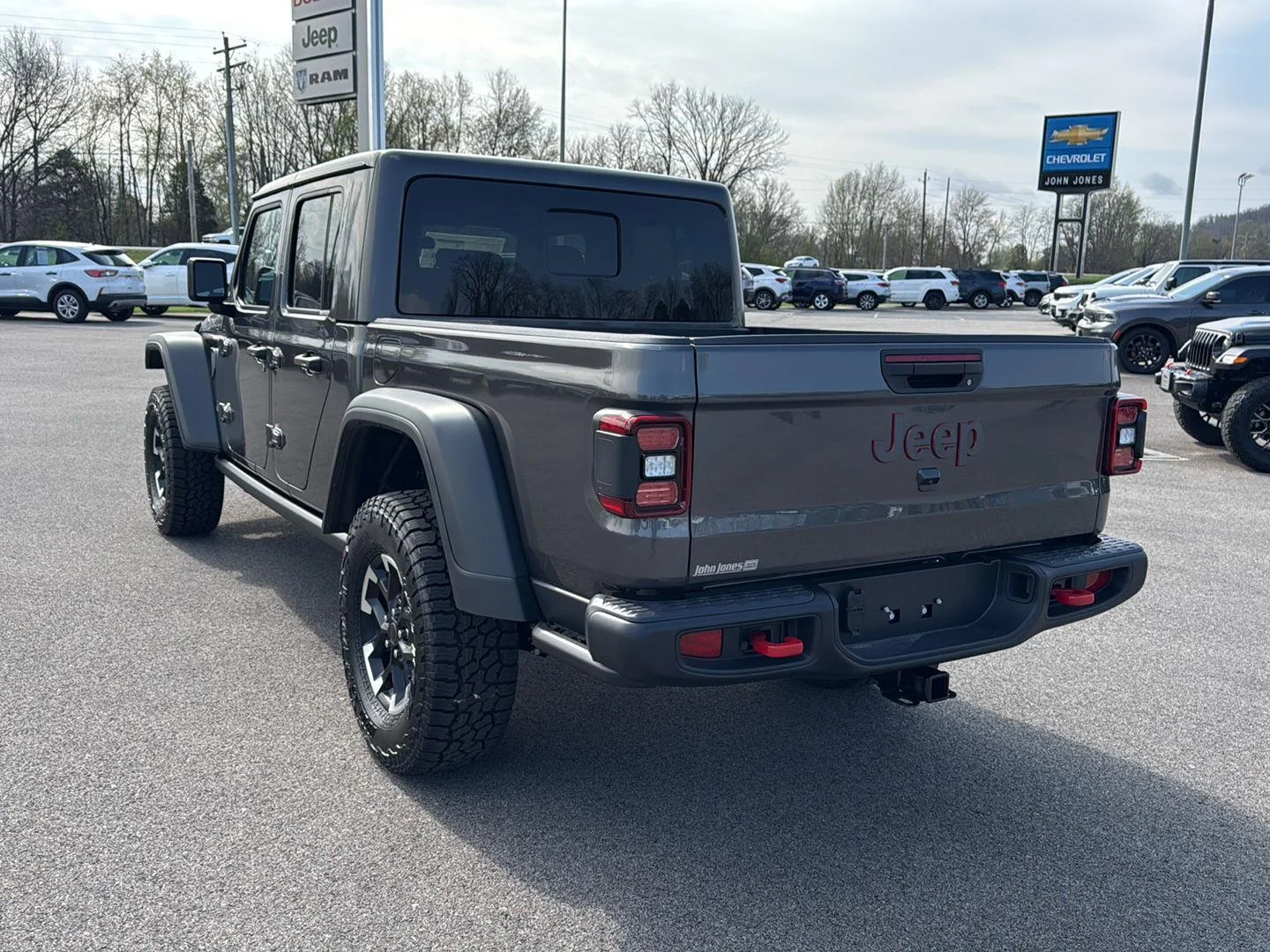 New 2026 Granite Crystal Metallic Clearcoat Jeep Rubicon image 15