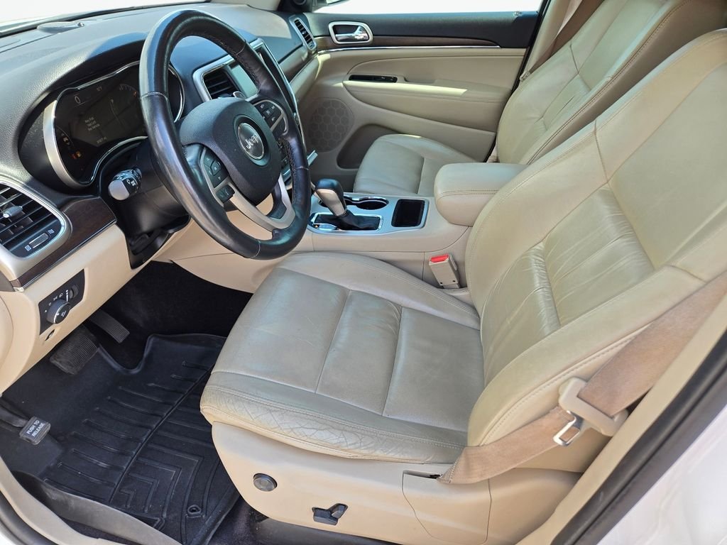 Used 2016 White Jeep Limited image 15